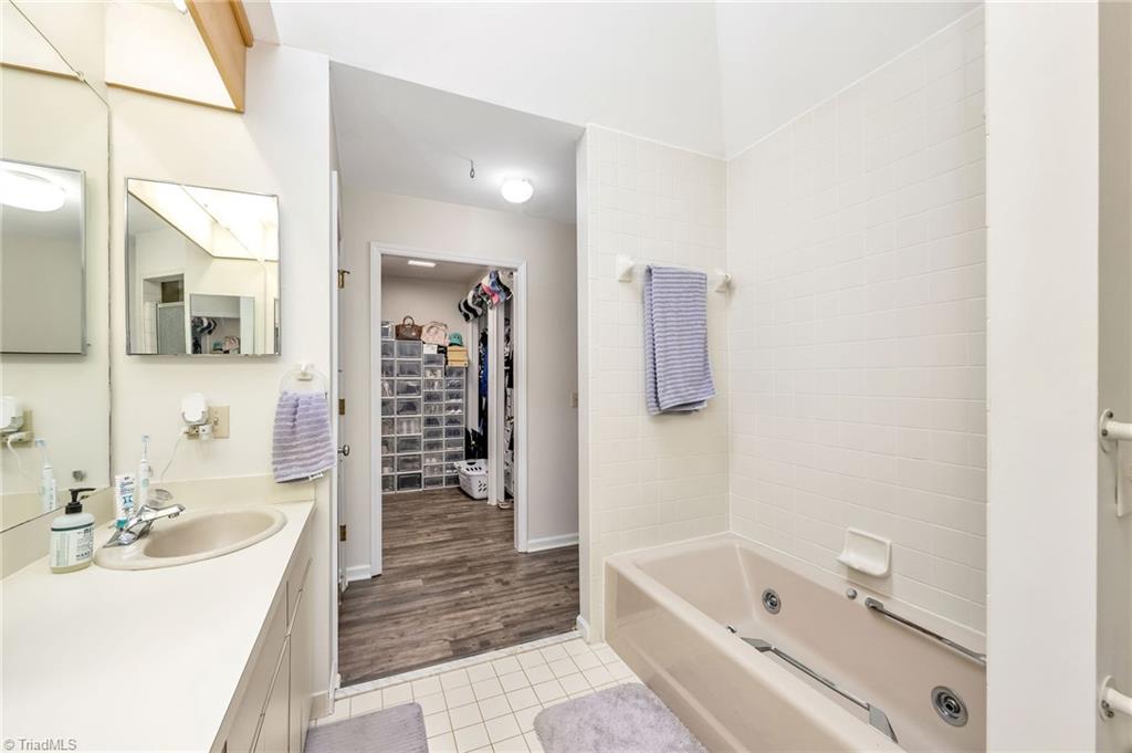 931 Property Photo 13