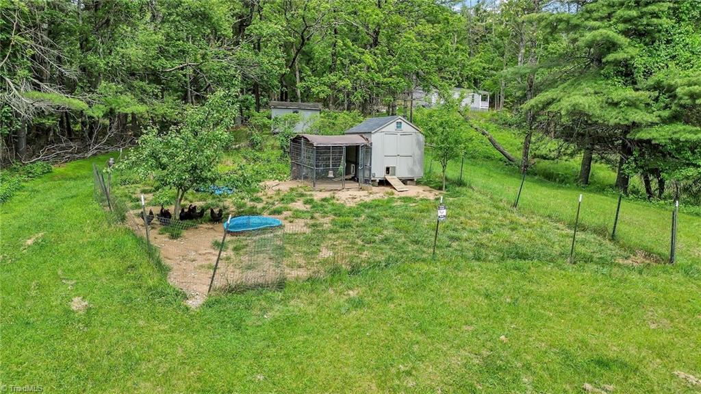 931 Property Photo 38