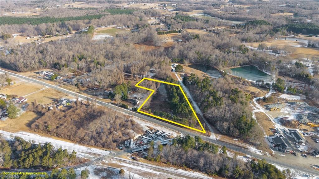 5600 Skyline Avenue Property Photo 4