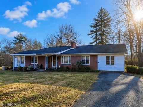 2282 Old Pipers Gap Property Photo 1