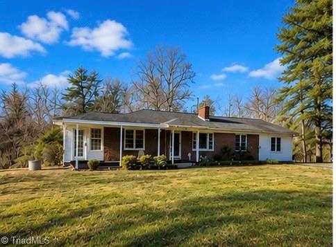 2282 Old Pipers Gap Property Photo 3