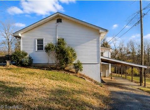 2282 Old Pipers Gap Property Photo 4