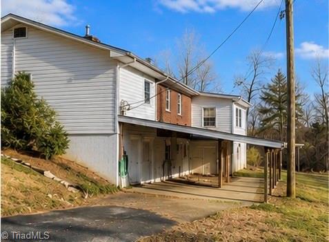 2282 Old Pipers Gap Property Photo 6