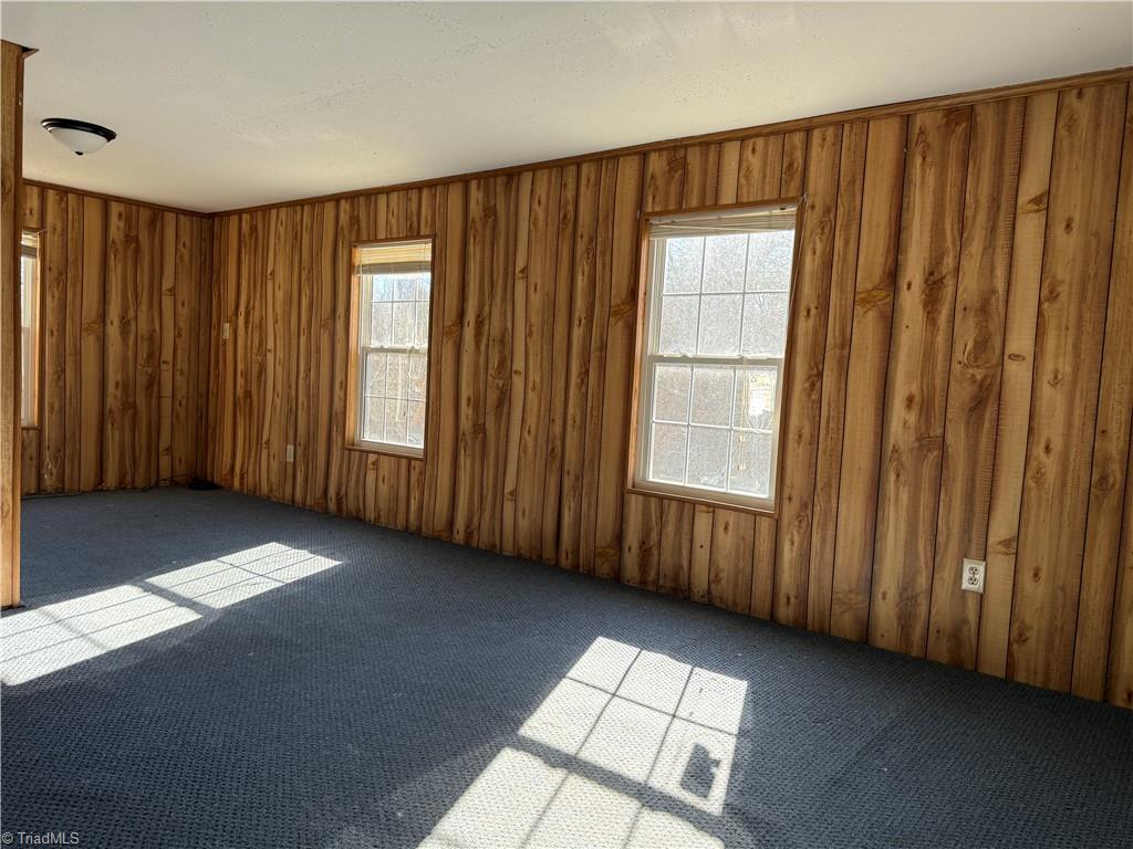 2282 Old Pipers Gap Property Photo 22
