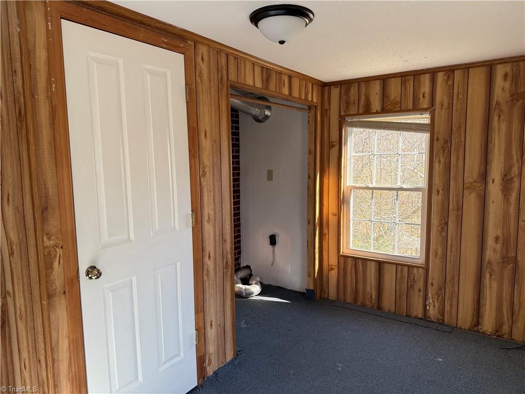 2282 Old Pipers Gap Property Photo 24