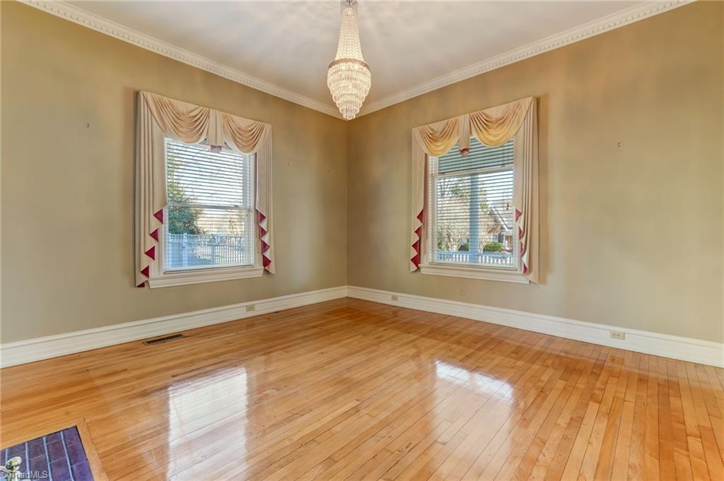 521 Patrick Street Property Photo 6