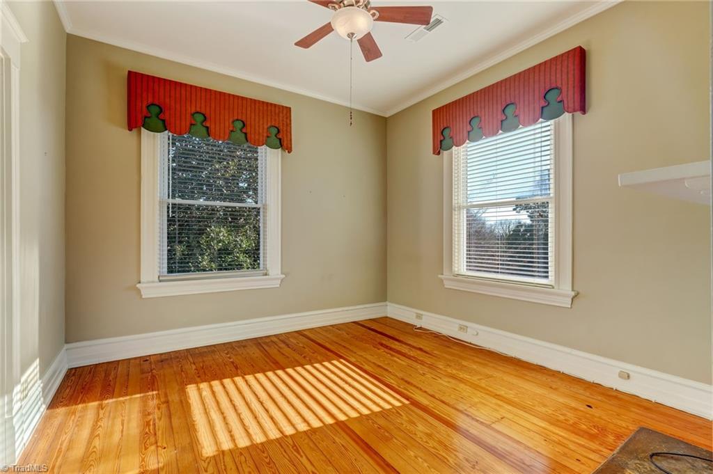 521 Patrick Street Property Photo 37