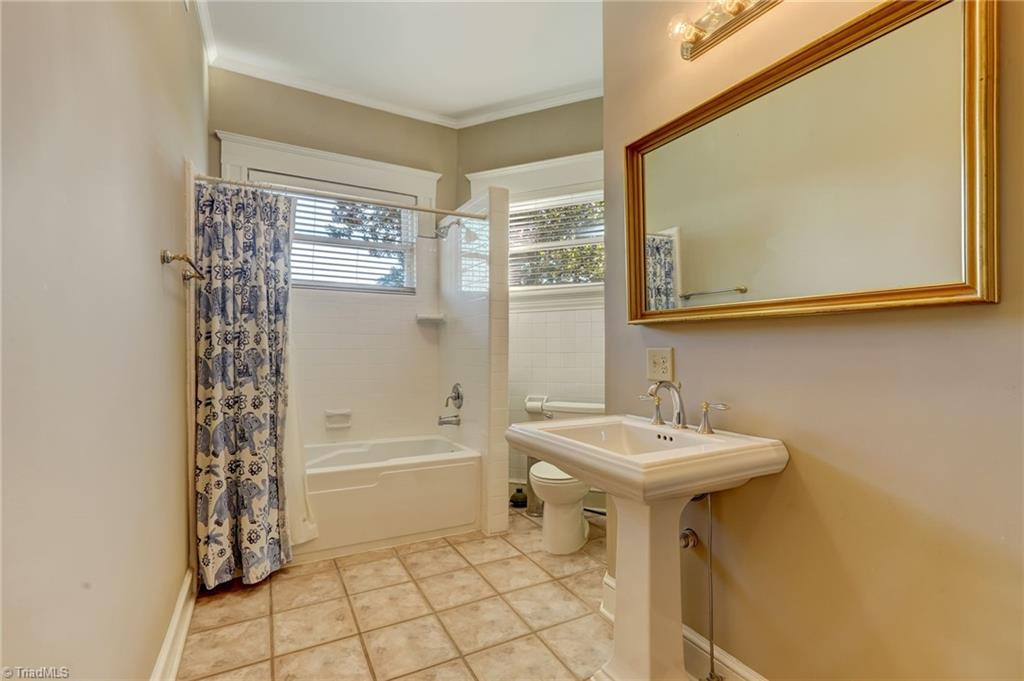 521 Patrick Street Property Photo 46
