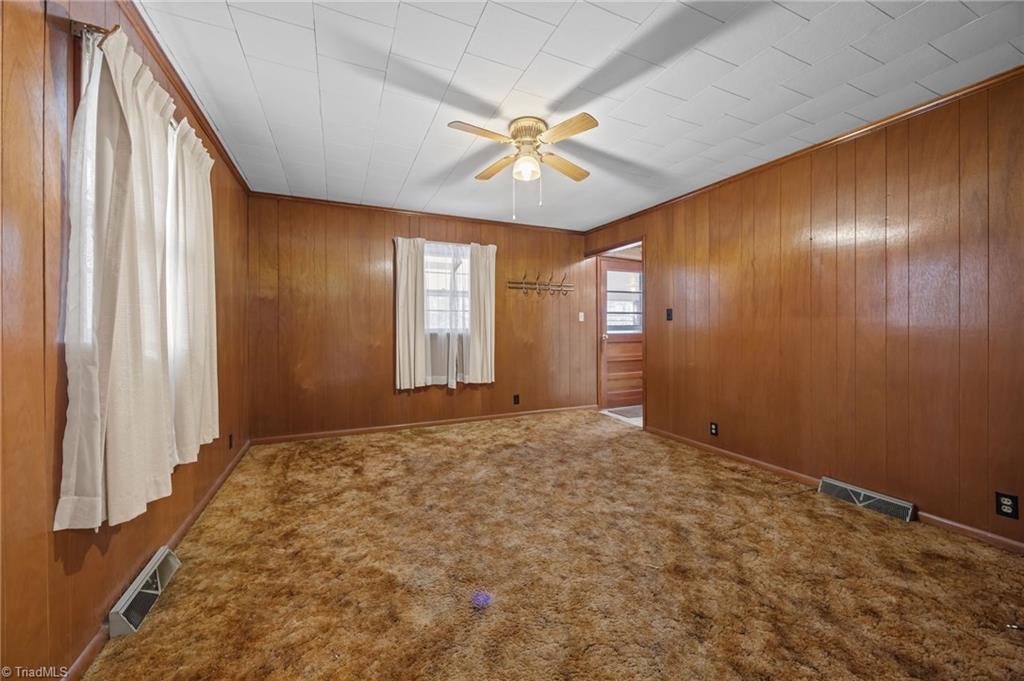 806 7th Avenue Property Photo 7