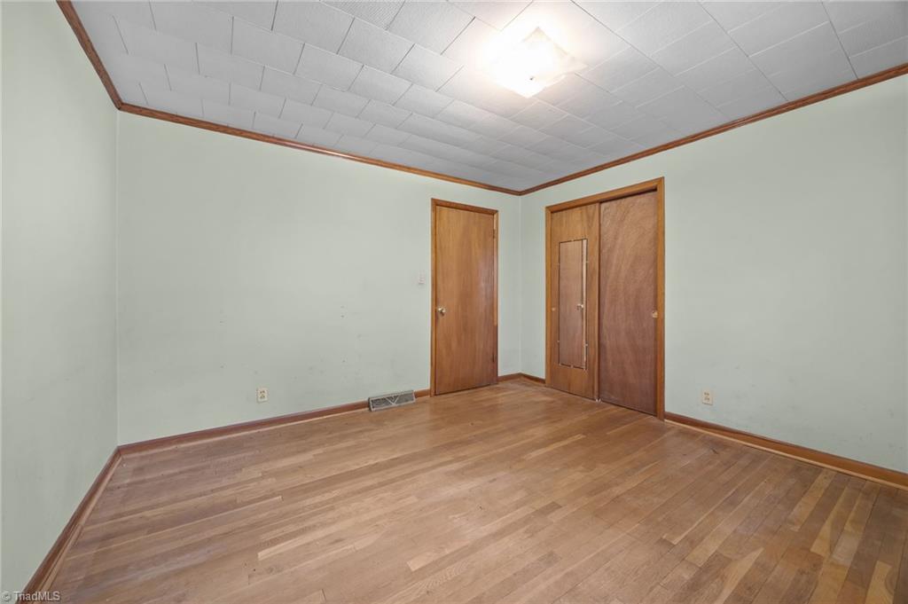 806 7th Avenue Property Photo 19