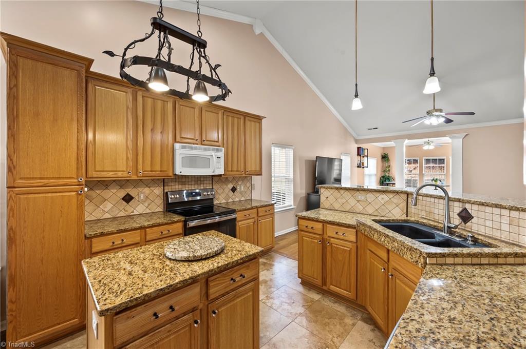 4128 Shadetree Drive Property Photo 4