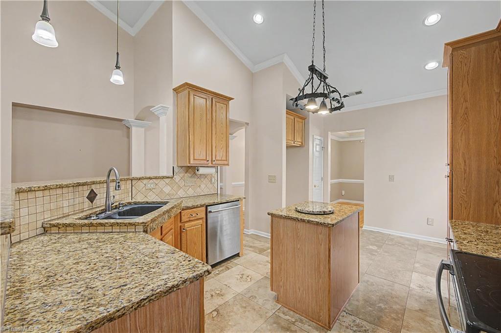 4128 Shadetree Drive Property Photo 7