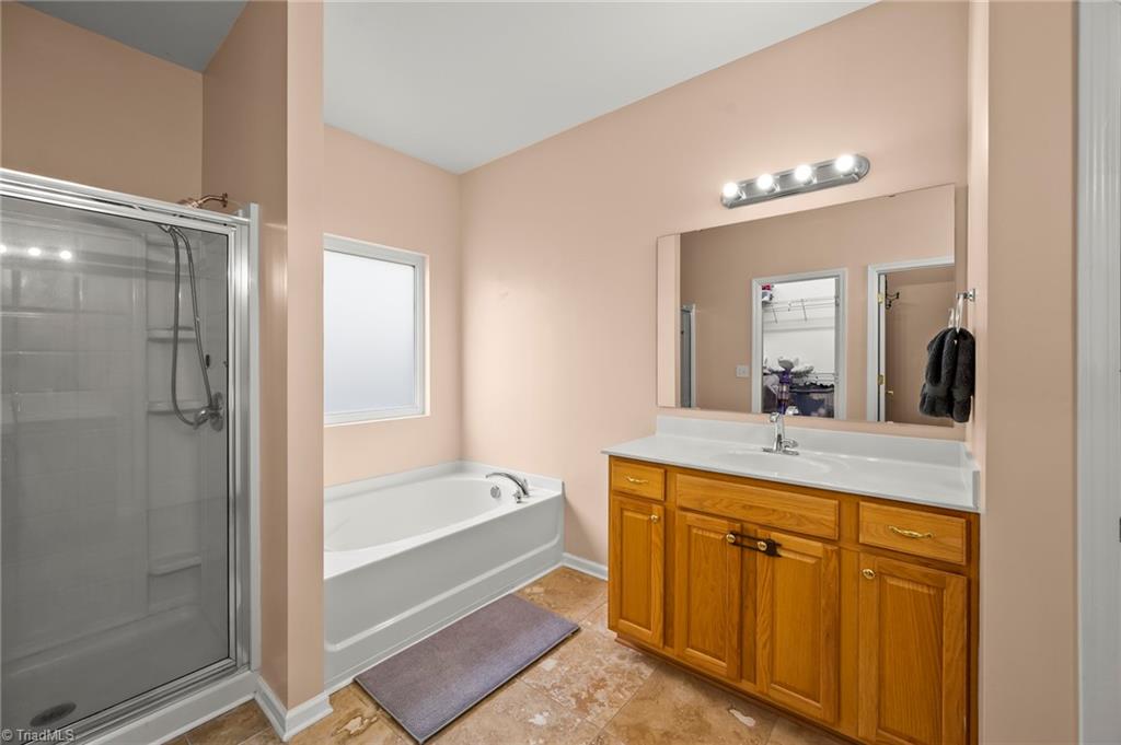 4128 Shadetree Drive Property Photo 20