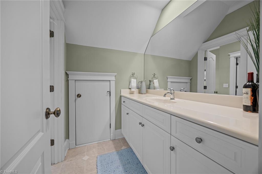 5 Postbridge Court Property Photo 30