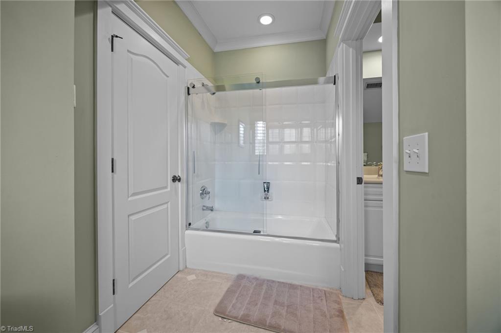 5 Postbridge Court Property Photo 32