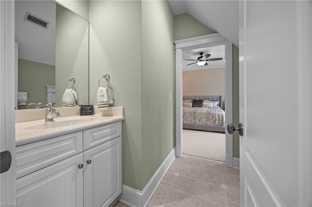 5 Postbridge Court Property Photo 33