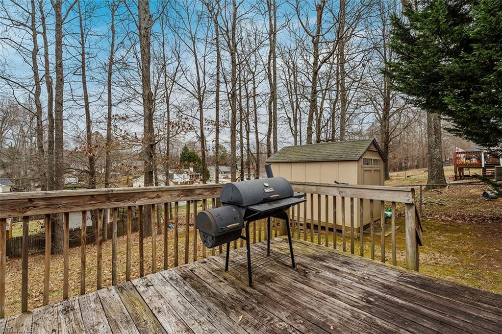 113 Falling Creek Drive Property Photo 27