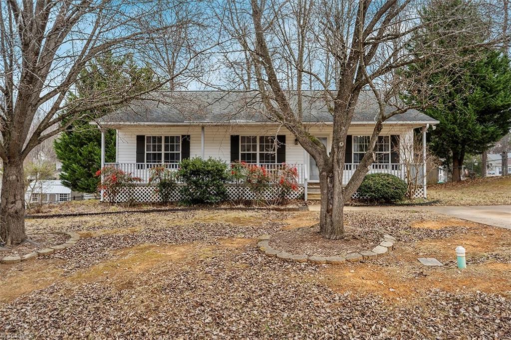 113 Falling Creek Drive Property Photo 31