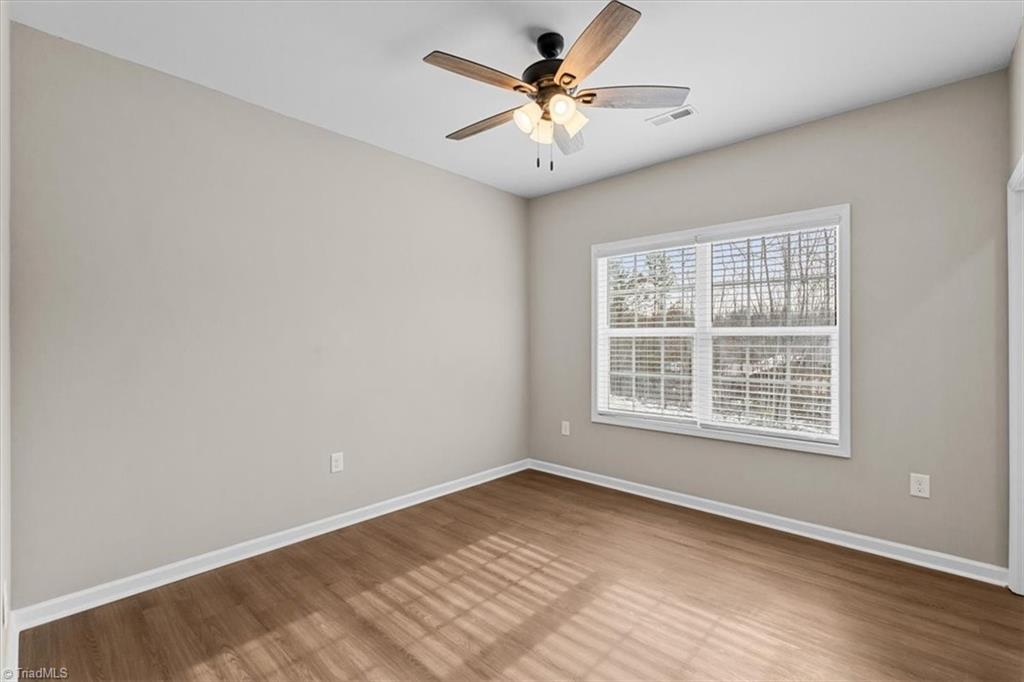 576 Twain Drive Property Photo 11