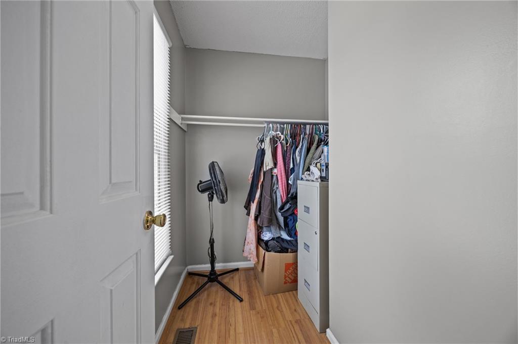 6021 Stone Bluff Drive Property Photo 20