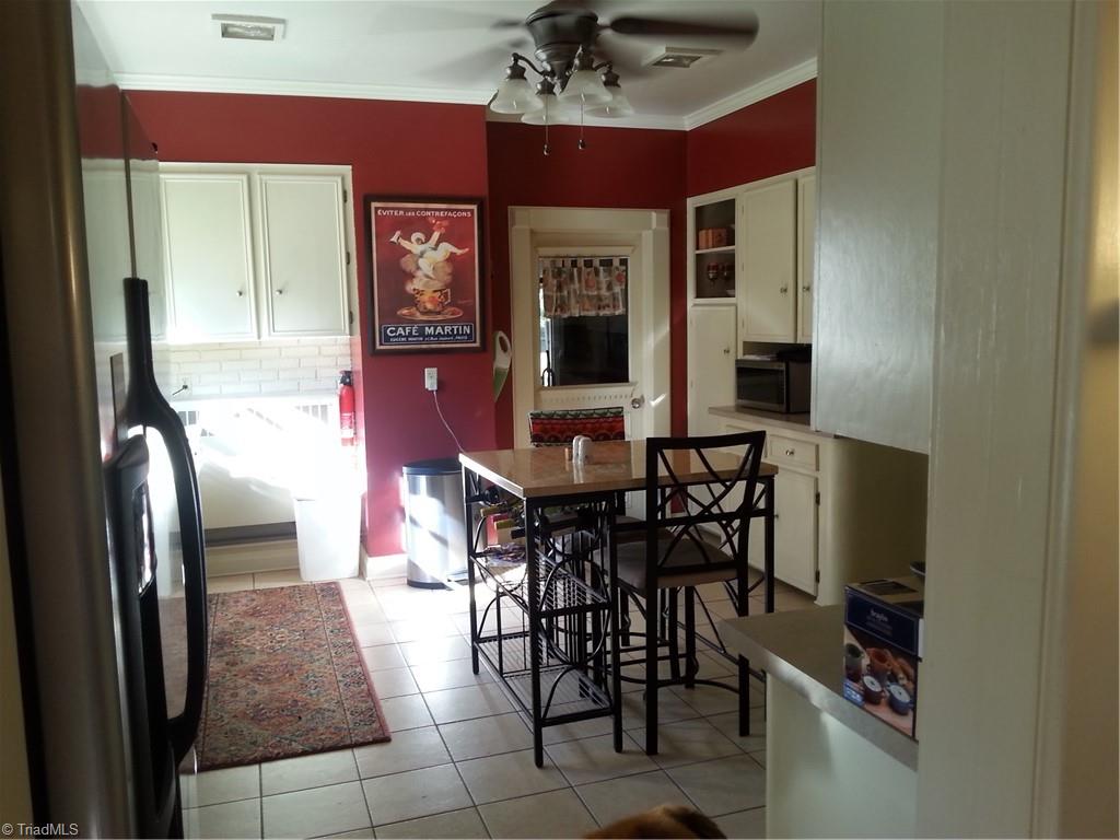 216 W Hunter Street Property Photo 6