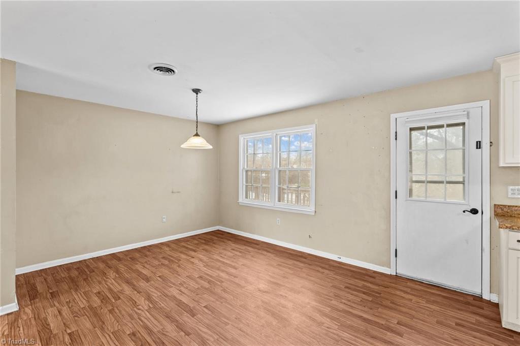 535 Log Barn Road Property Photo 12