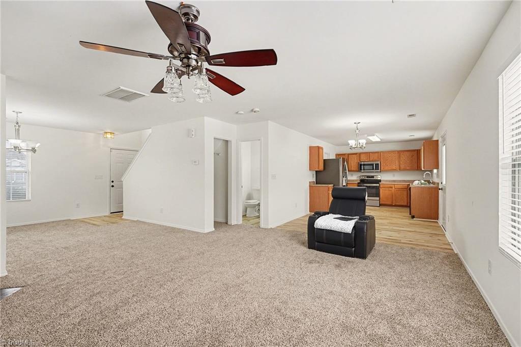 3904 Whispering Willows Drive Property Photo 10