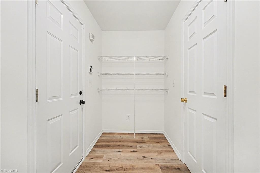 3904 Whispering Willows Drive Property Photo 27