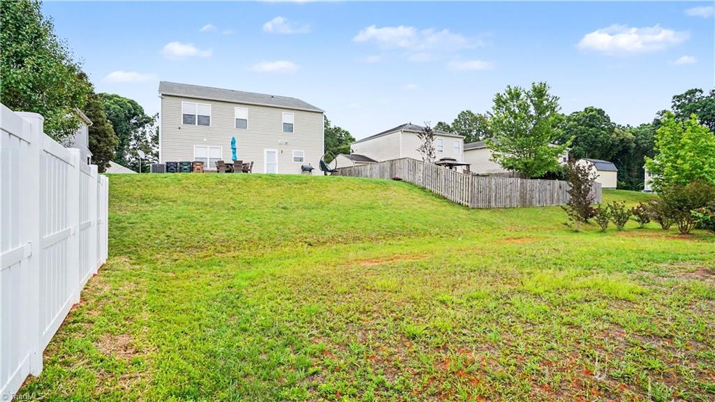 3904 Whispering Willows Drive Property Photo 36