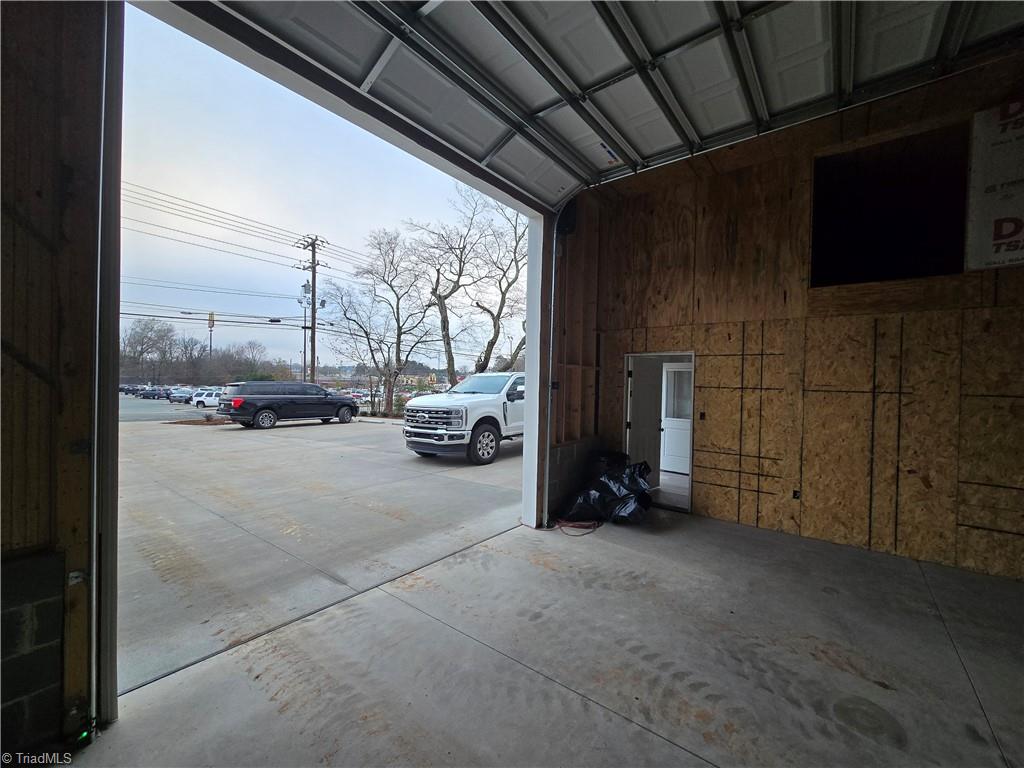 112 E Gilbreath Street Property Photo 2