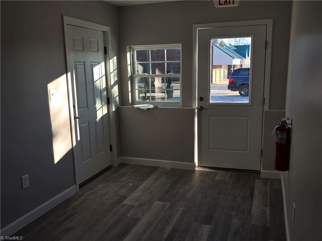 112 E Gilbreath Street Property Photo 5