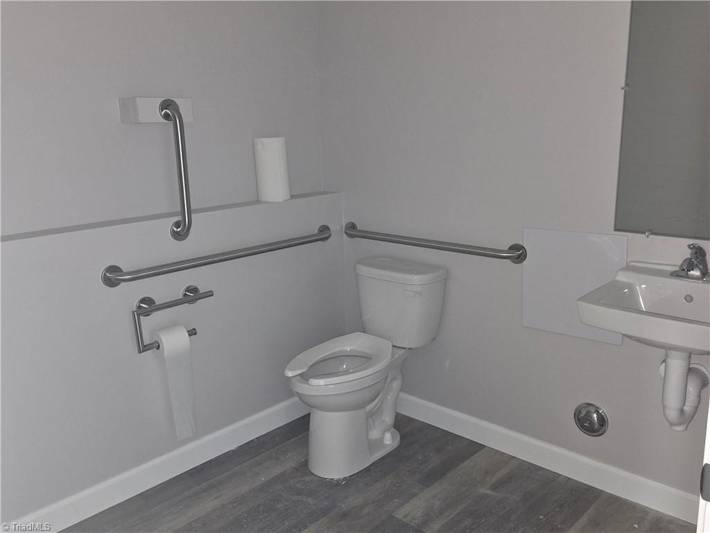 112 E Gilbreath Street Property Photo 13