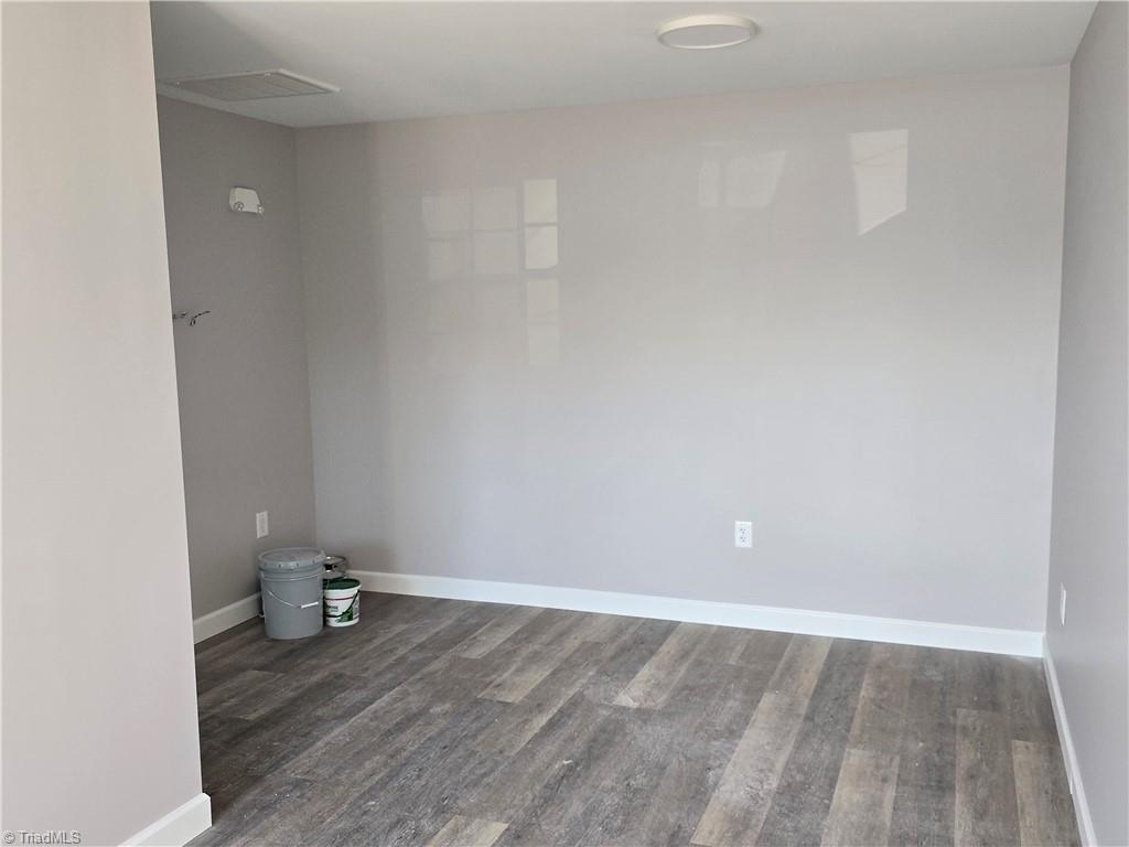 112 E Gilbreath Street Property Photo 15