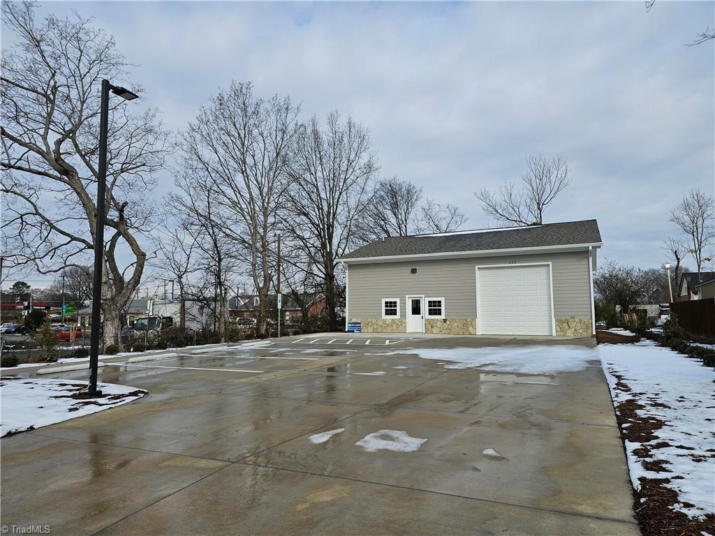 112 E Gilbreath Street Property Photo 17