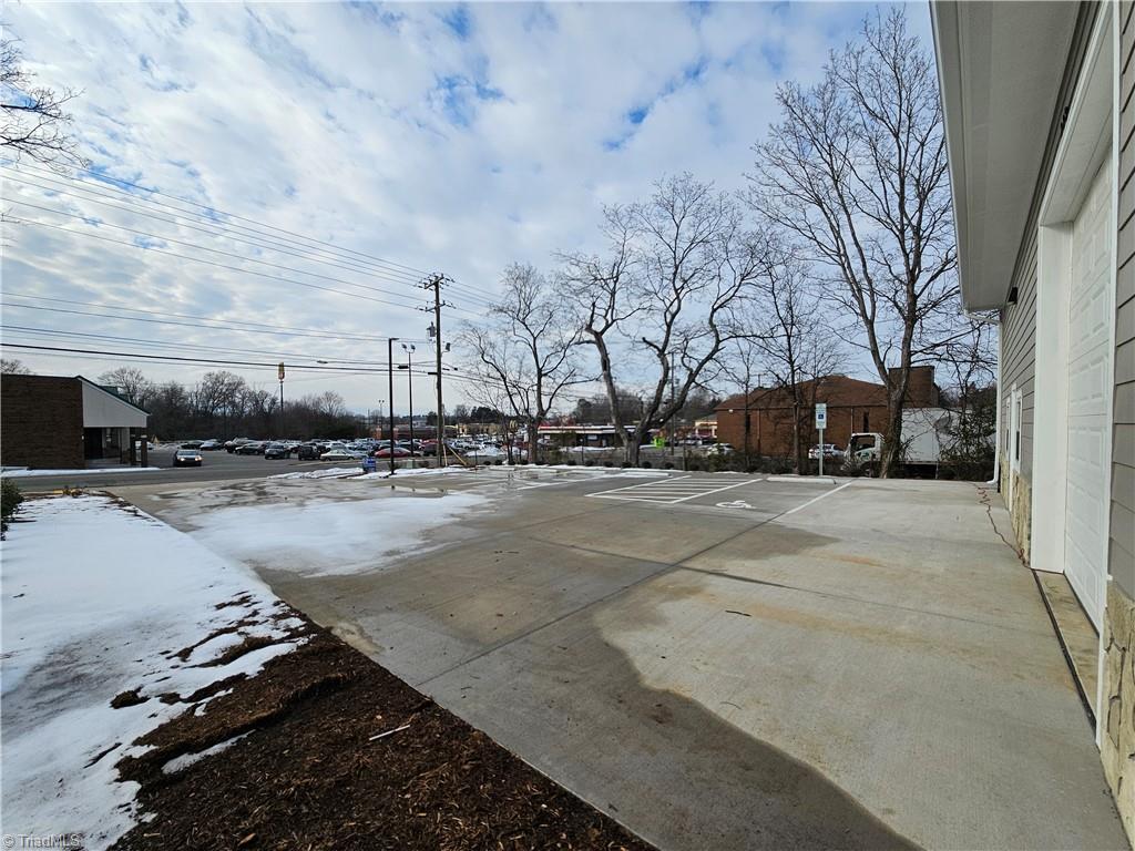 112 E Gilbreath Street Property Photo 19