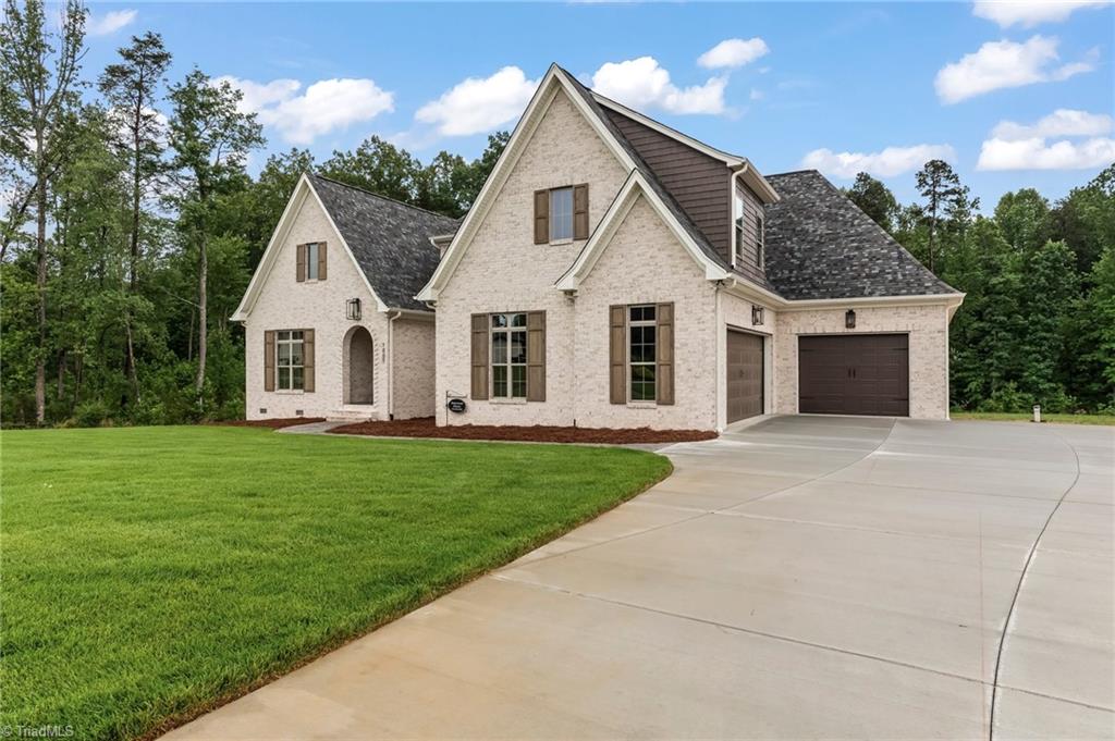 1007 Old Hickory Drive Property Photo 2