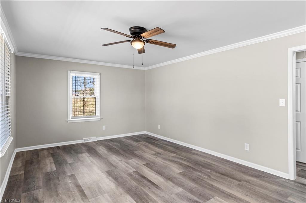 4075 E Nc Highway 268 Property Photo 5