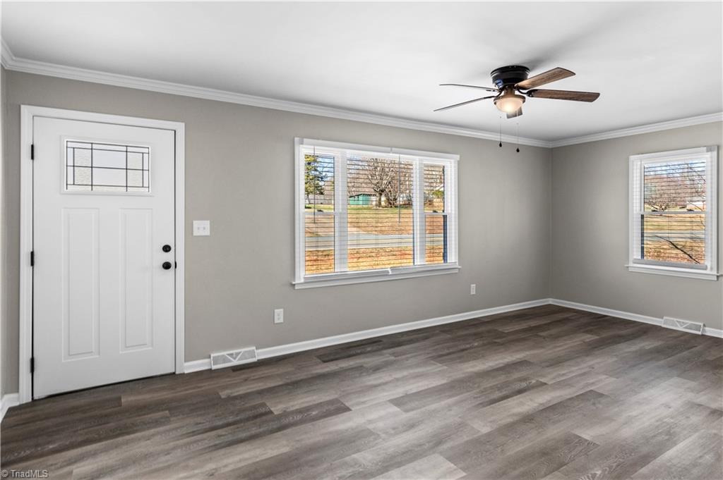 4075 E Nc Highway 268 Property Photo 6