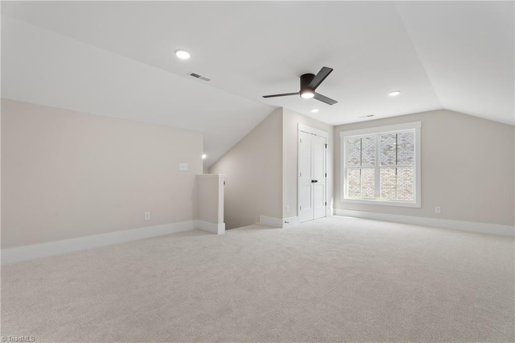 2774 Monarch Way Property Photo 25