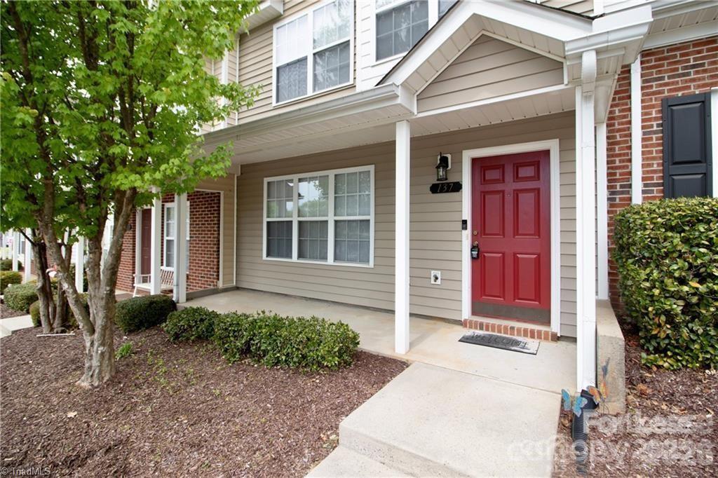 137 Lynch Circle Property Photo 1