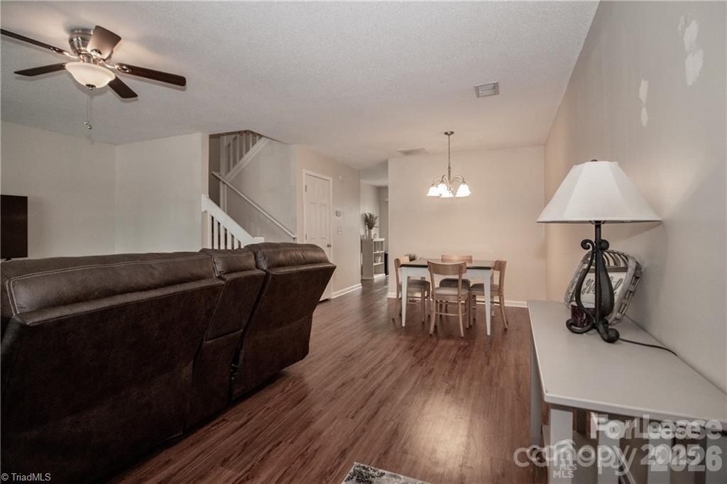 137 Lynch Circle Property Photo 5