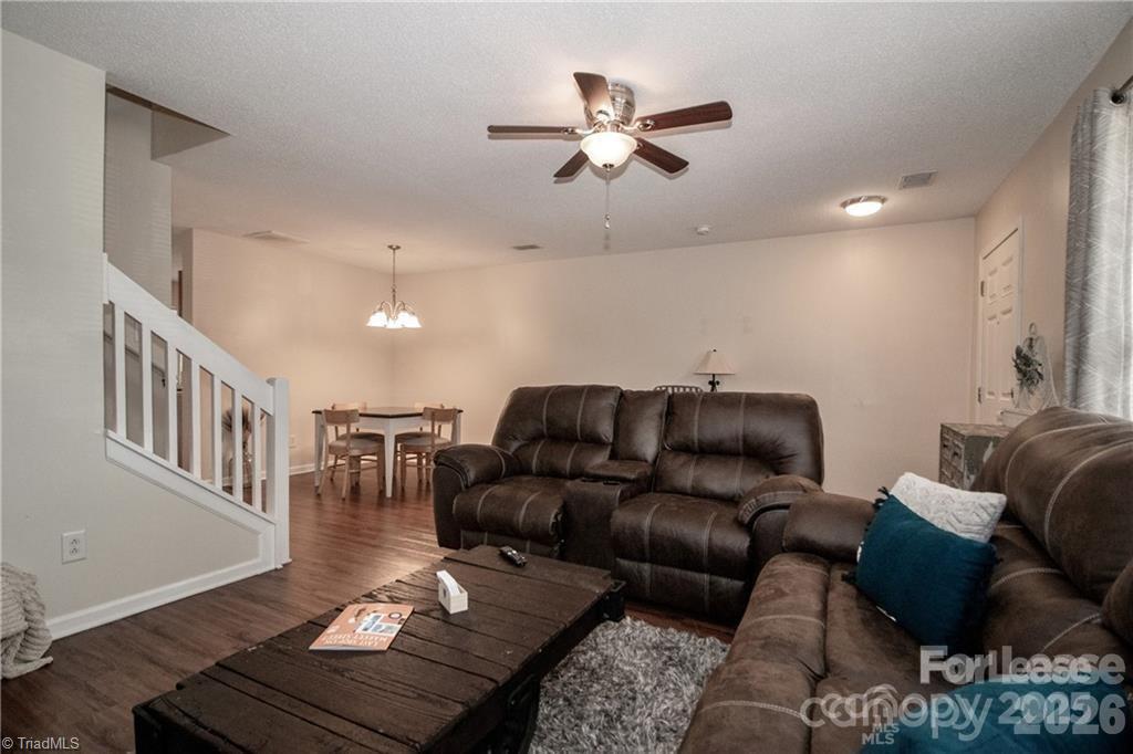 137 Lynch Circle Property Photo 8