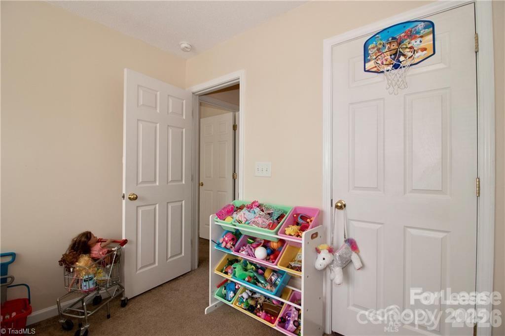 137 Lynch Circle Property Photo 28