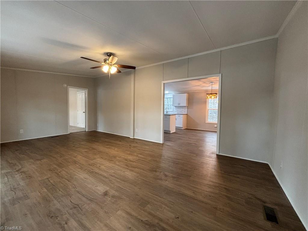 6260 Nc Highway 801 Property Photo 7