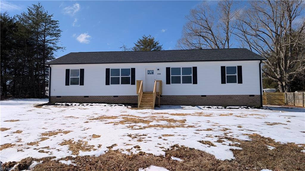 2135 Meadow Ridge Road Property Photo 1