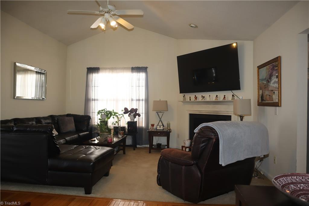 4702 Tuliptree Drive Property Photo 22