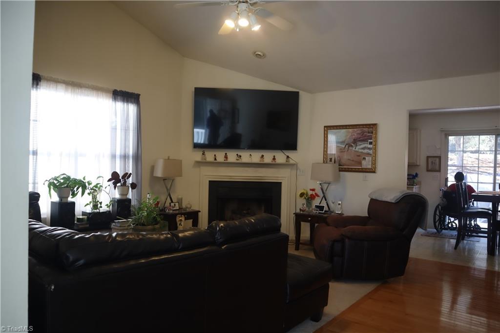 4702 Tuliptree Drive Property Photo 23
