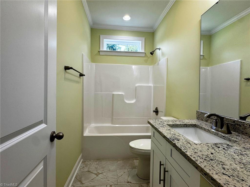 613 Kendall Street Property Photo 11