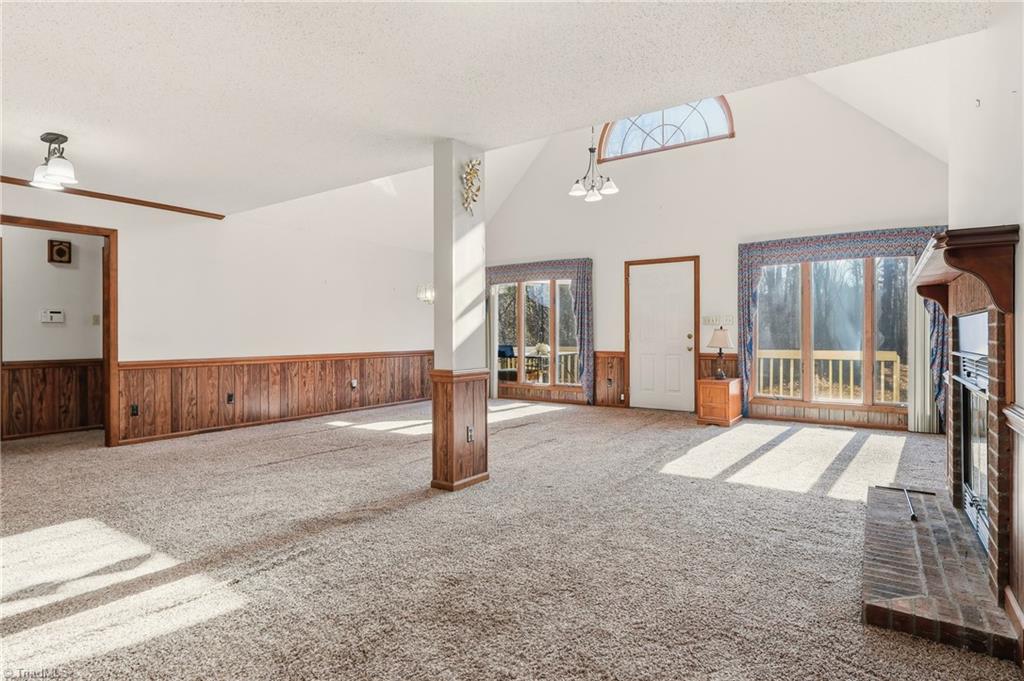 8015 E Us Highway 64 Property Photo 4