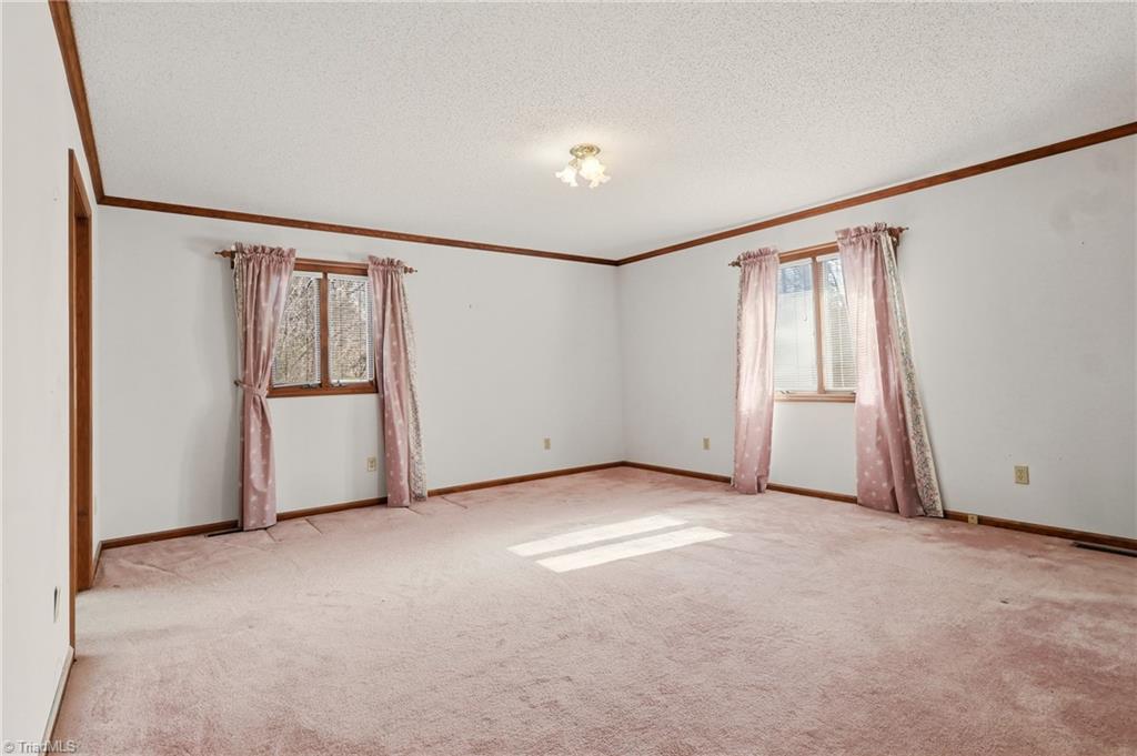 8015 E Us Highway 64 Property Photo 9
